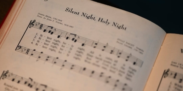 Fatih-Altayli-Ilahi-Tartismalarini-Muzik-Tarihiyle-Degerlendirdi-featured