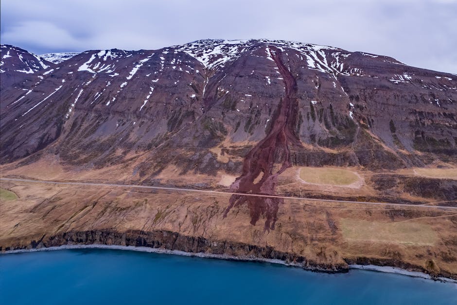 Isparta-Antalya-Yolunda-Heyelan-Buyuk-Tehlike-Son-Anda-Atlatildi-featured