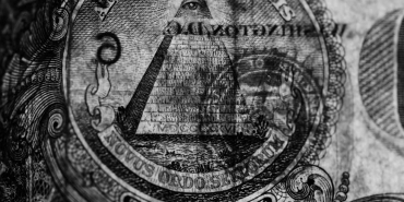 Mor-Gozler-ve-Cocuk-Katliami-Iddiasi-Komplo-Teorisi-Tehlikesi-featured