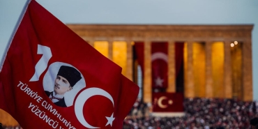 NATO8217dan-Anitkabir-Paylasimi-Zirveye-Geri-Sayim-Basladi-featured