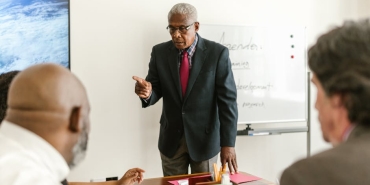 Semiramis-Pekkan8217in-Puffy-Partisi-Kuresel-Gundem-Tartismasi-featured