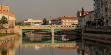 Adana8217da-Kanala-Dusen-15-Yasindaki-Genci-Vatandaslar-Kurtardi-featured