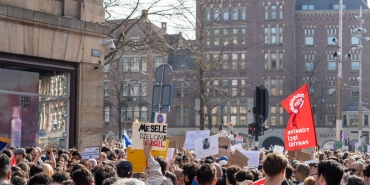 Ozgur-Ozel8217den-Avrupa8217da-Demokrasi-Cephesi-Cagrisi-featured